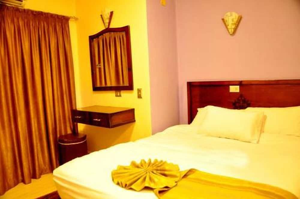 My Hotel 2*